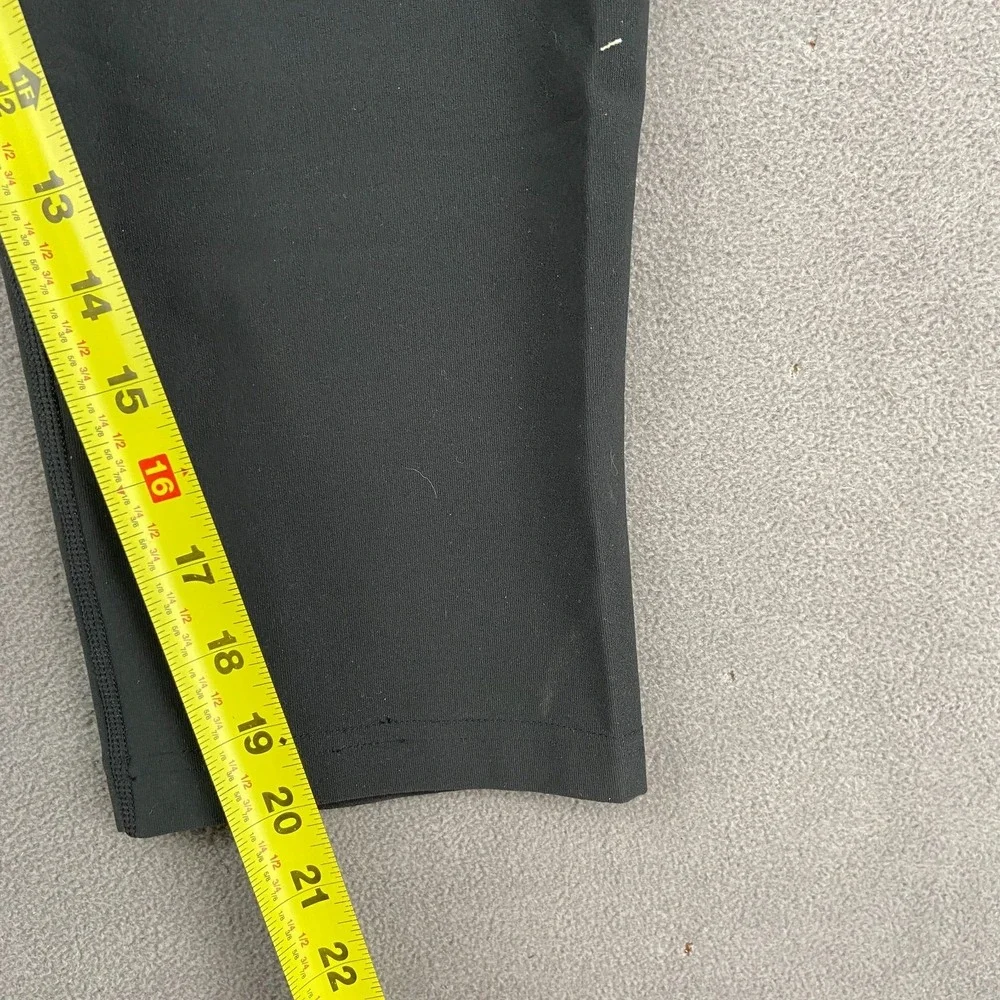 Nike Dri‎ Fit Crop Leggings Womens 2XL Black Stretch Moisture Wicking Tight Fit